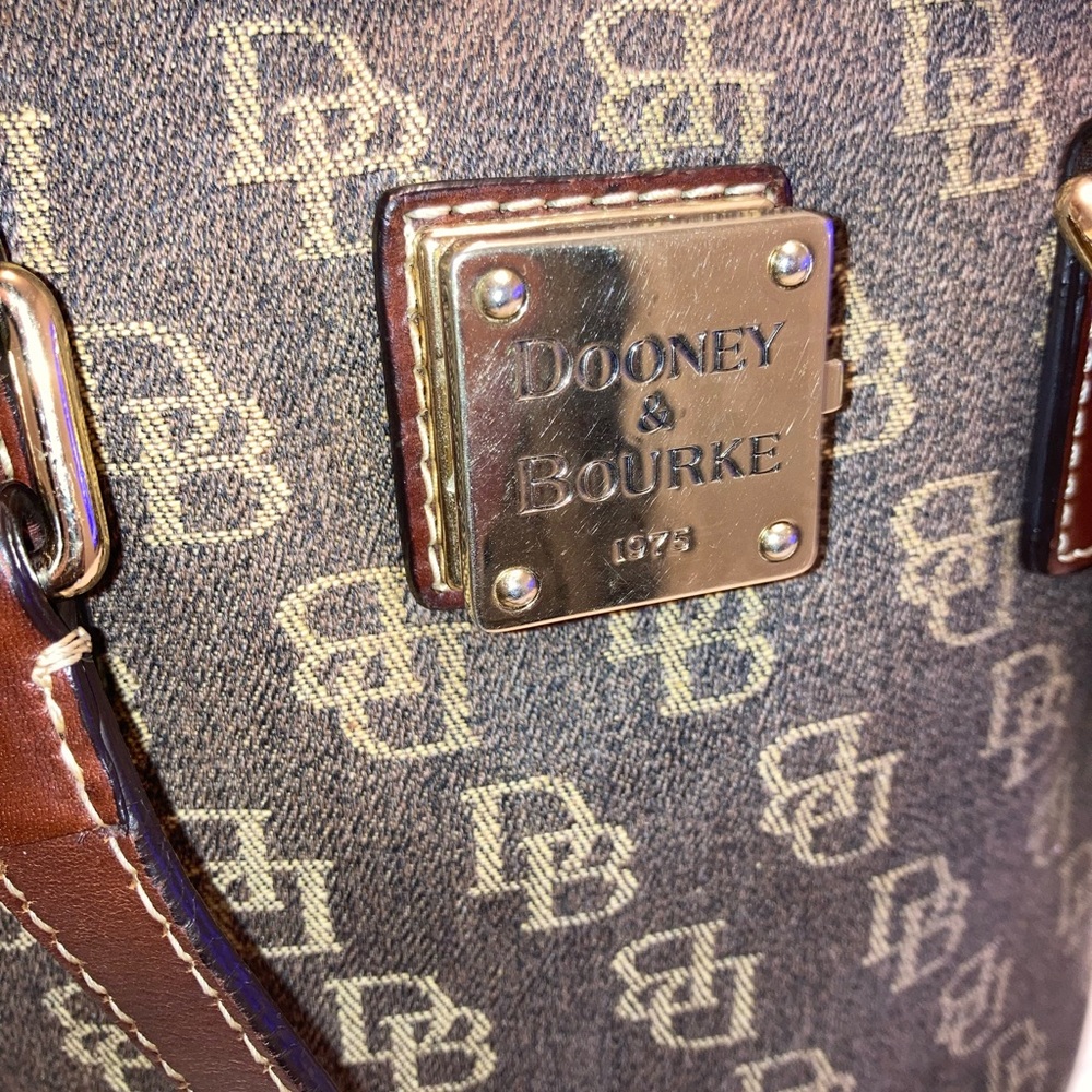 Dooney & Bourke Pink and Tan Handbag - Picture 7 of 11